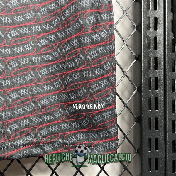 maglia ajax formazione nero rojo 2024-2025 - immagine 5