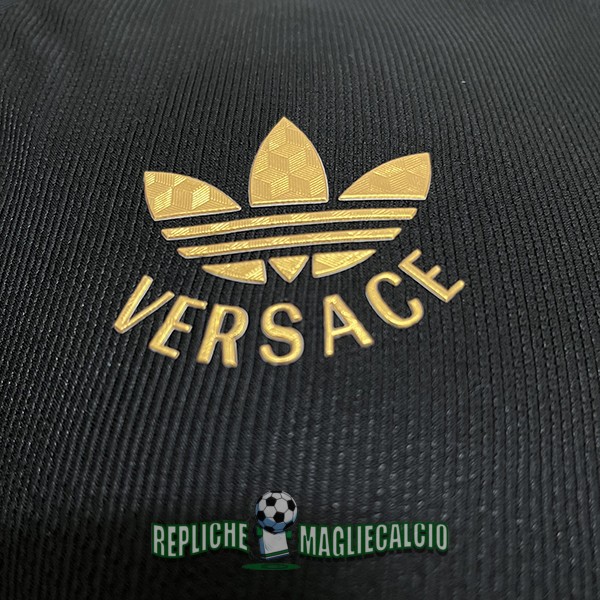 maglia arsenal edizione speciale versione player Versace nero 2024-2025 - immagine 3
